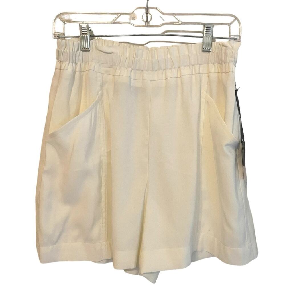 Simply Vera Vera Wang Ivory Elastic Waist Rayon Dress Shorts Medium NWT